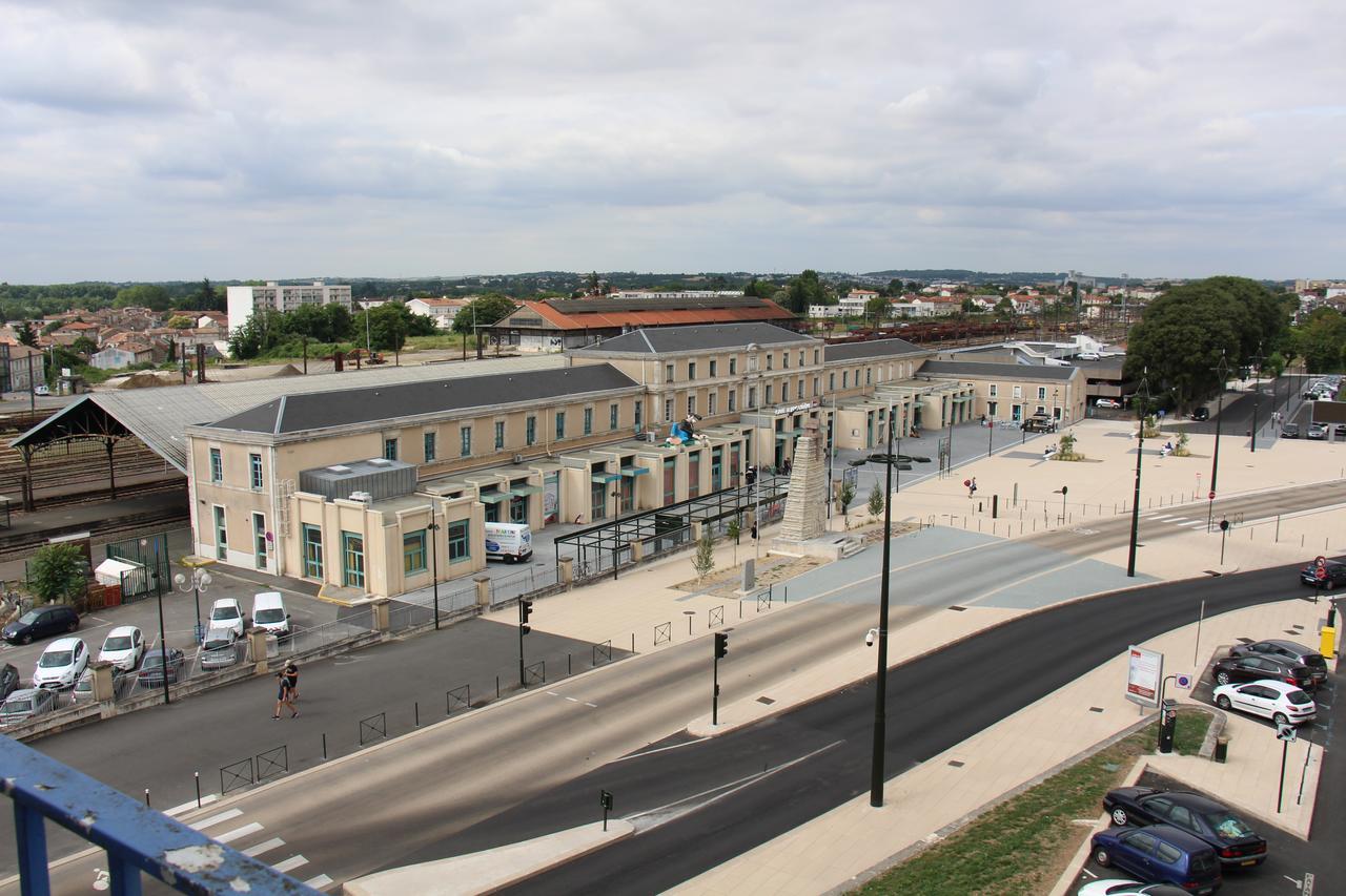 Hotel D'Orleans Angouleme Bagian luar foto