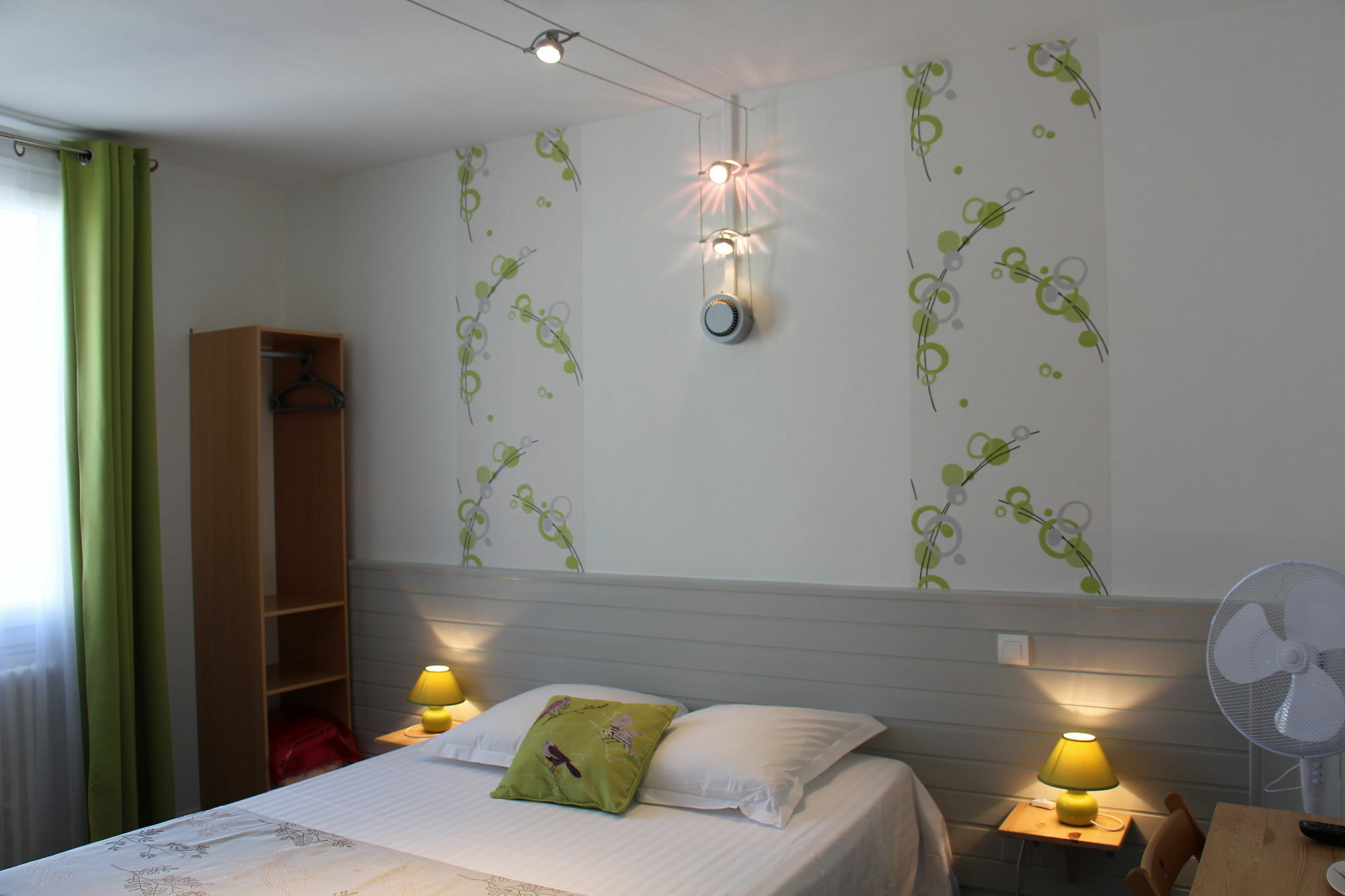 Hotel D'Orleans Angouleme Bagian luar foto