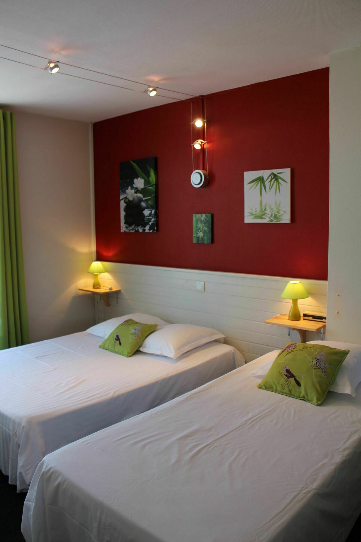 Hotel D'Orleans Angouleme Bagian luar foto