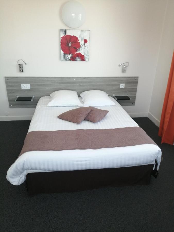 Hotel D'Orleans Angouleme Bagian luar foto
