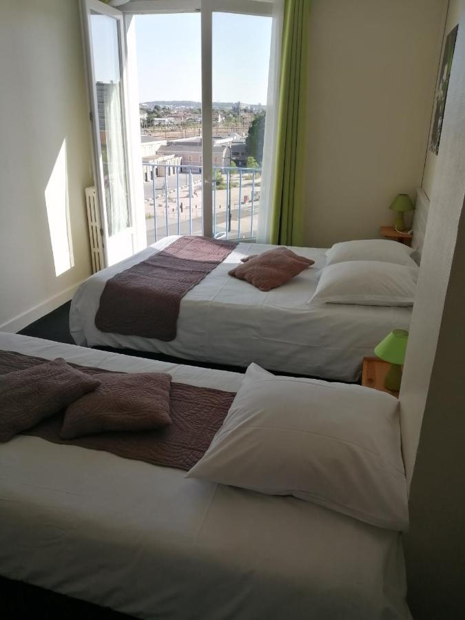 Hotel D'Orleans Angouleme Bagian luar foto